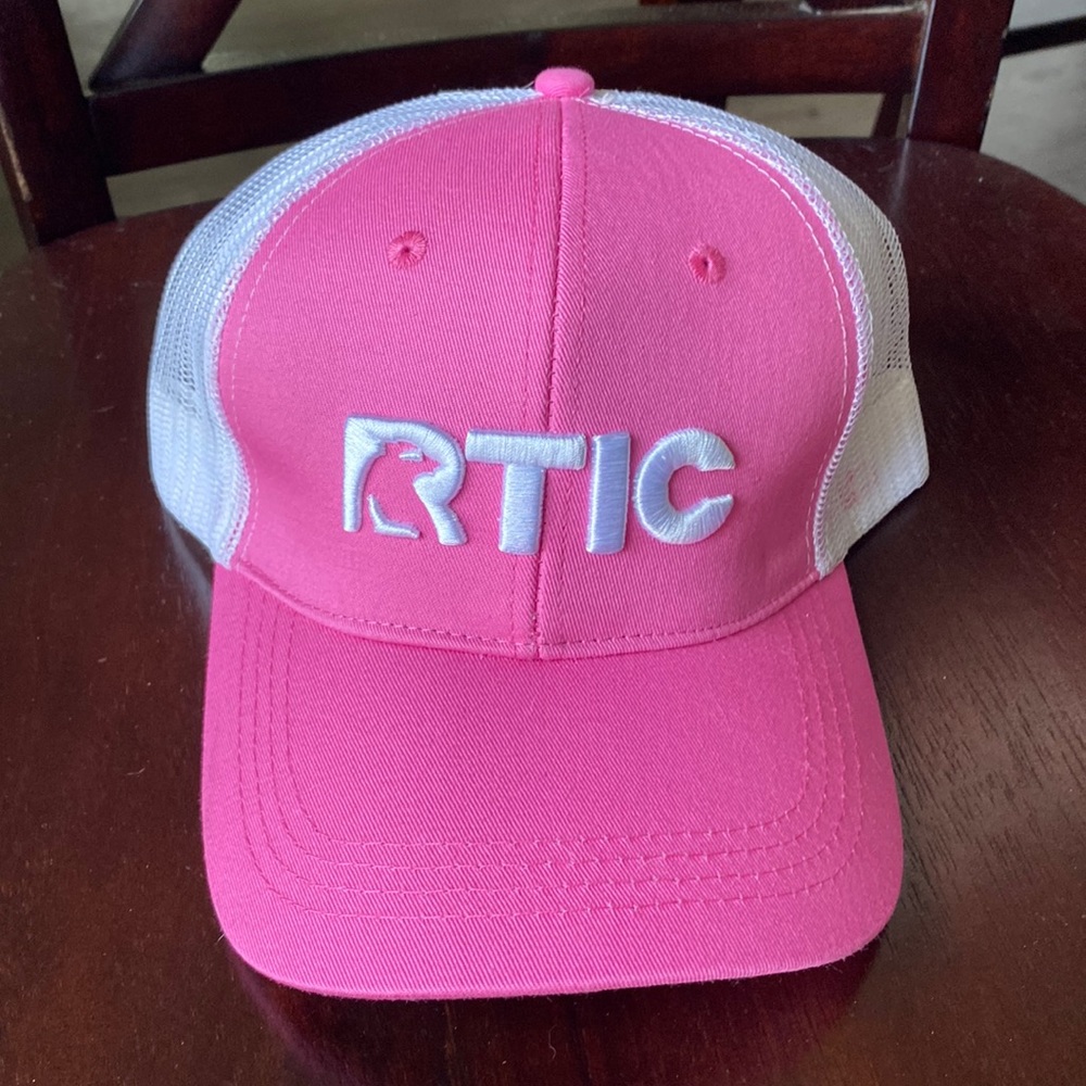 Adjustable Artic hat. Brand New. Never worn.